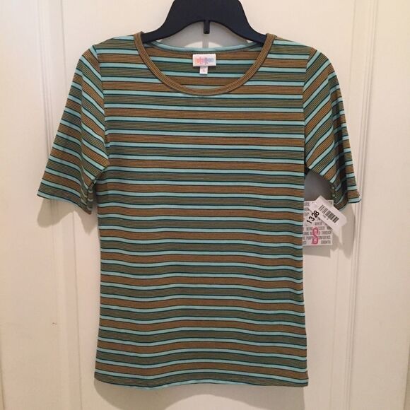 Lularoe Gigi Tee  - Picture 1 of 6